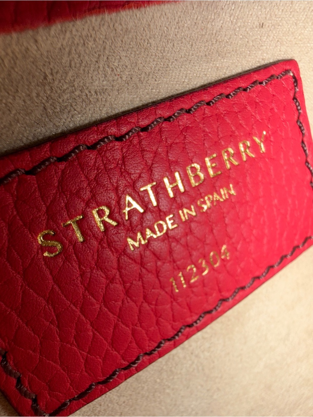 Strathberry Mosaic Nano in Red Raspberry - Picture 3 of 6